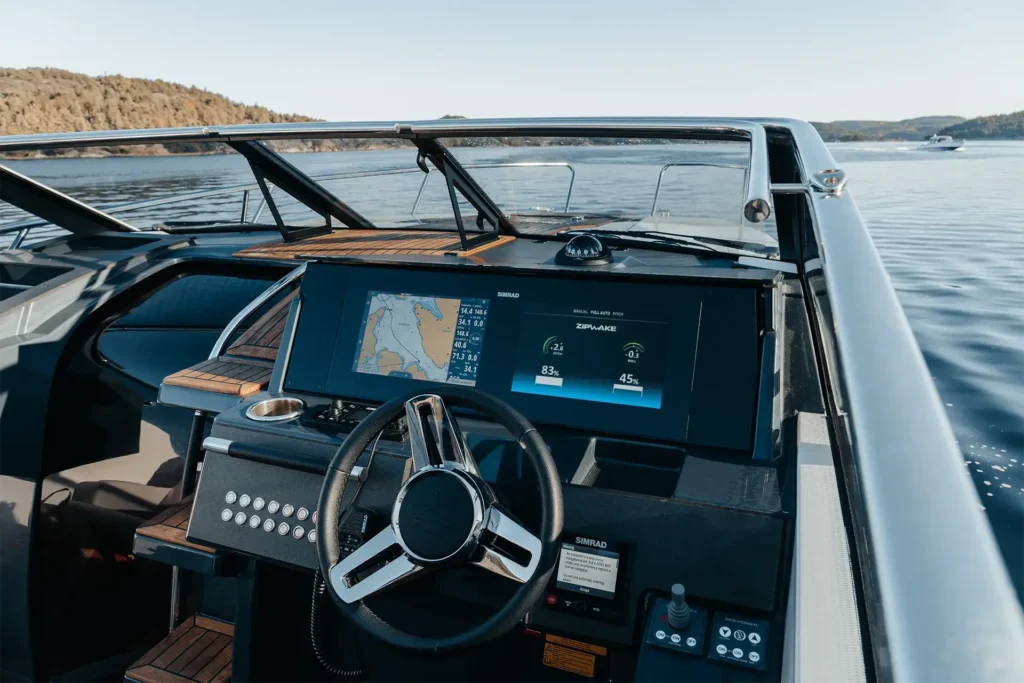 Alexmarine_zipwake-integrator-module