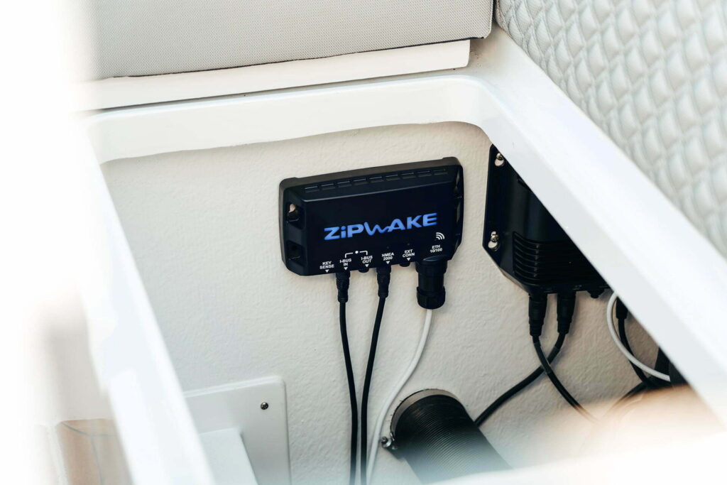 zipwake-dynamic-trim-system-integrator-module-box-2