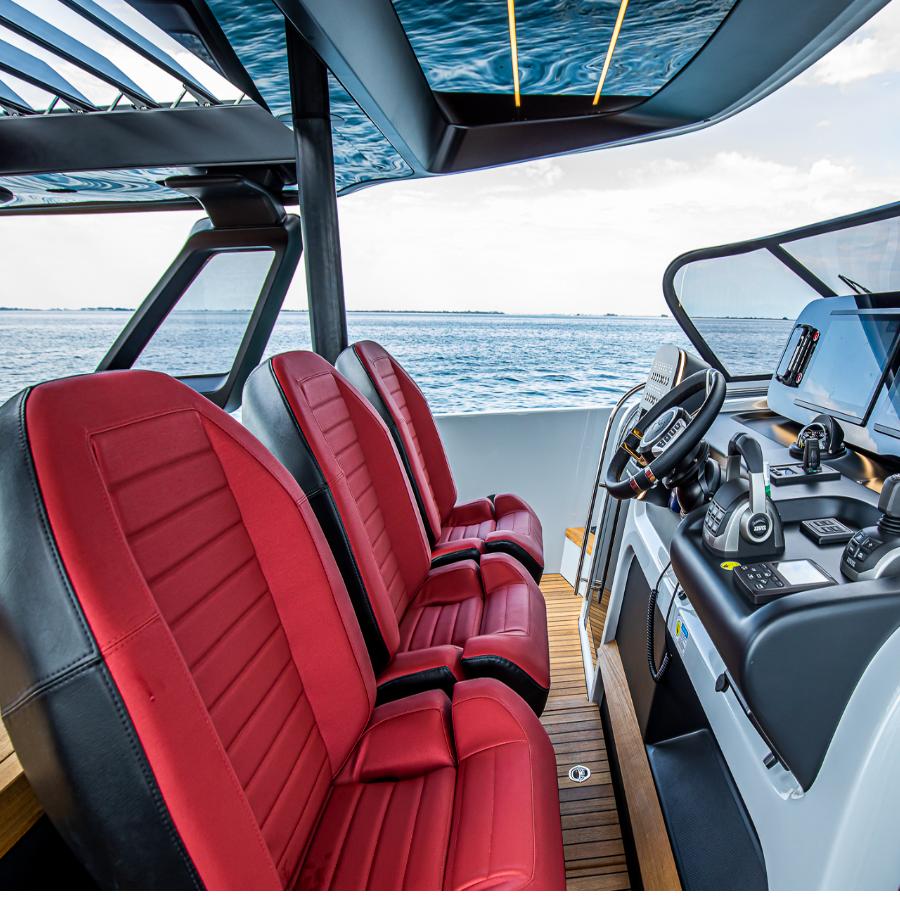 Besenzoni_Poltrona_P_465_helm seat (2)