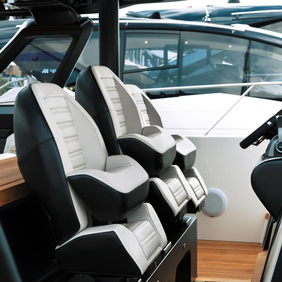 Besenzoni_Poltrona_P_465_helm seat (9)