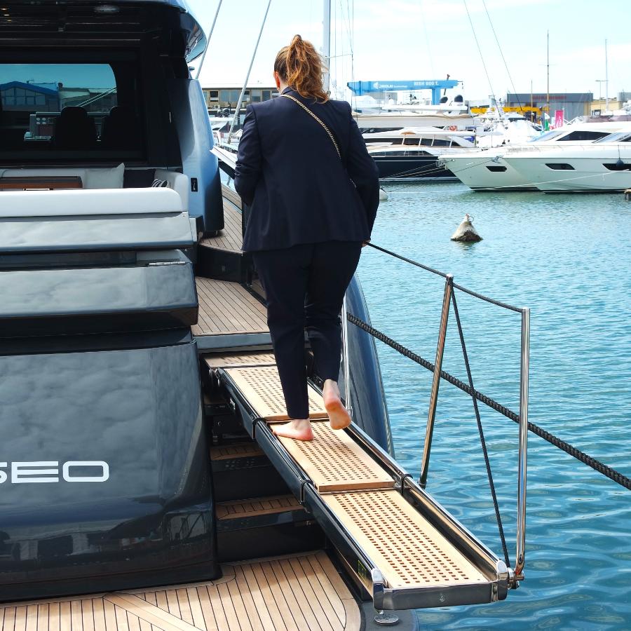 Besenzoni_passerella-_-gangway_PI-395-002